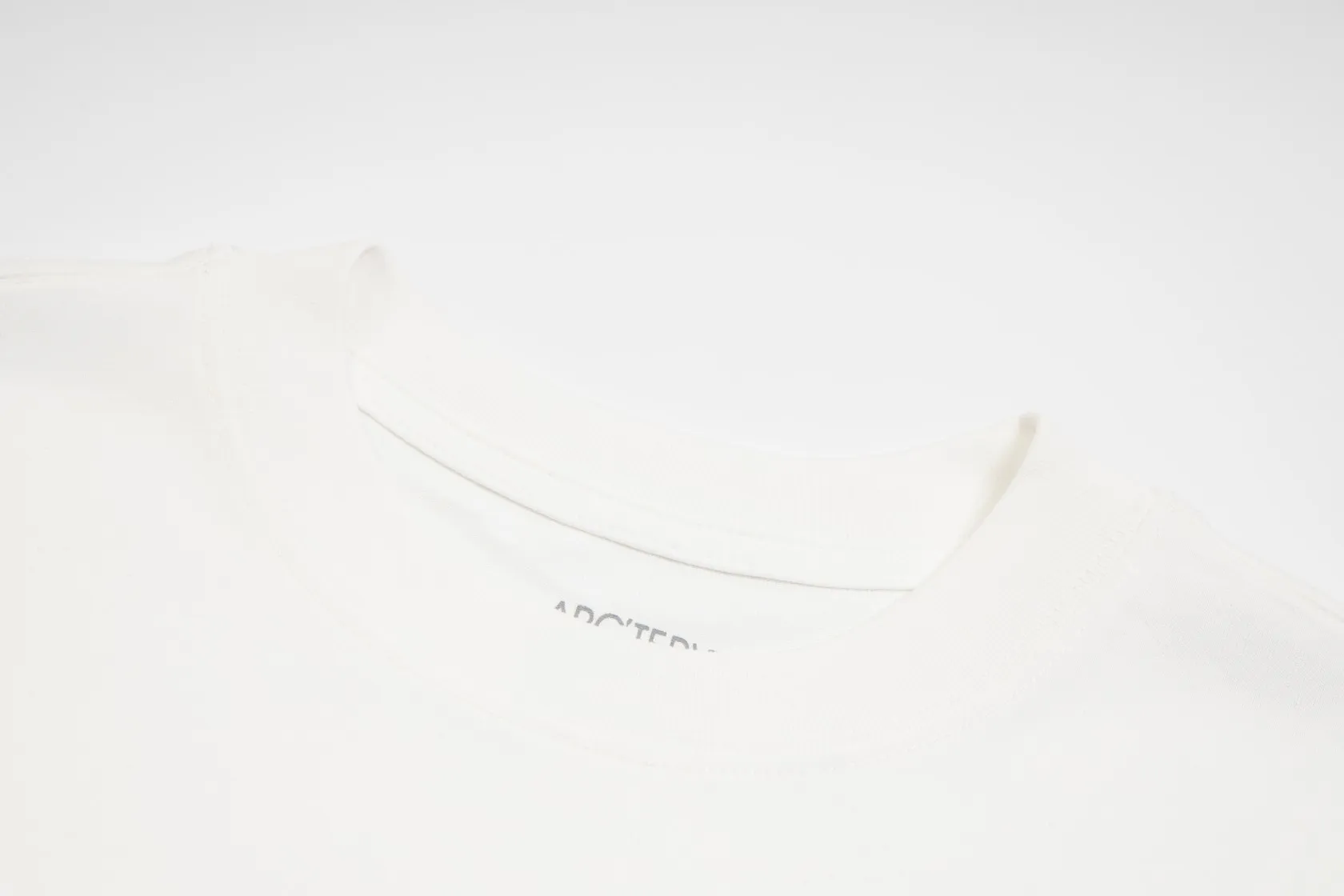 [ Ayc Teryx ] 2024FW T LOGO Premium 32s Same Style ：Black White Size：XS S M L